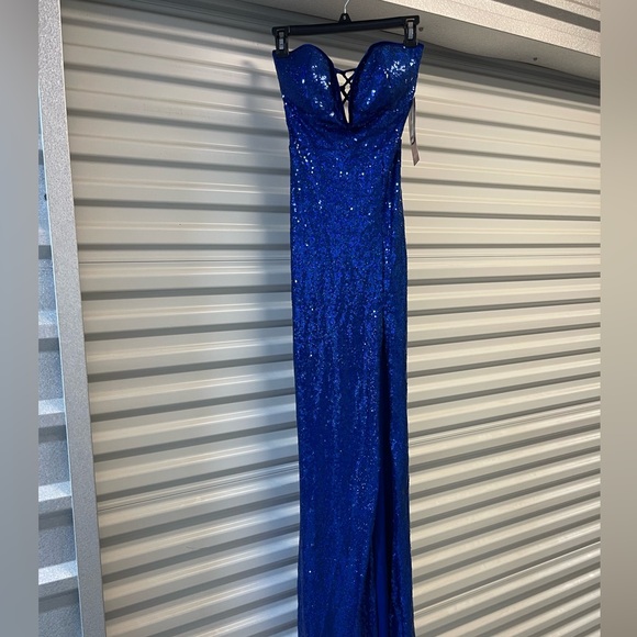 Blue Sequin Evening Gown - Picture 3 of 4
